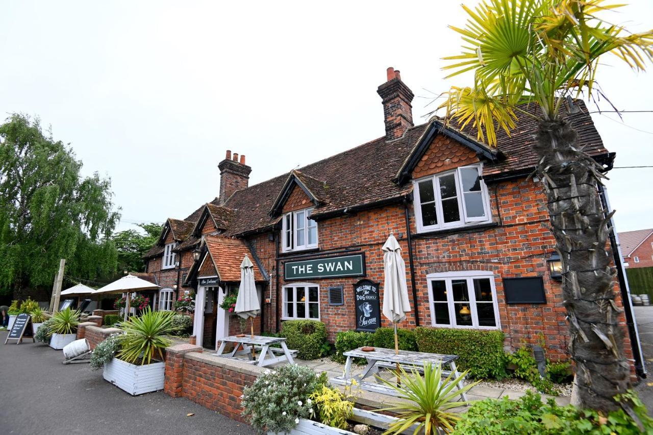 Swan, Thatcham By Marston'S Inns Экстерьер фото