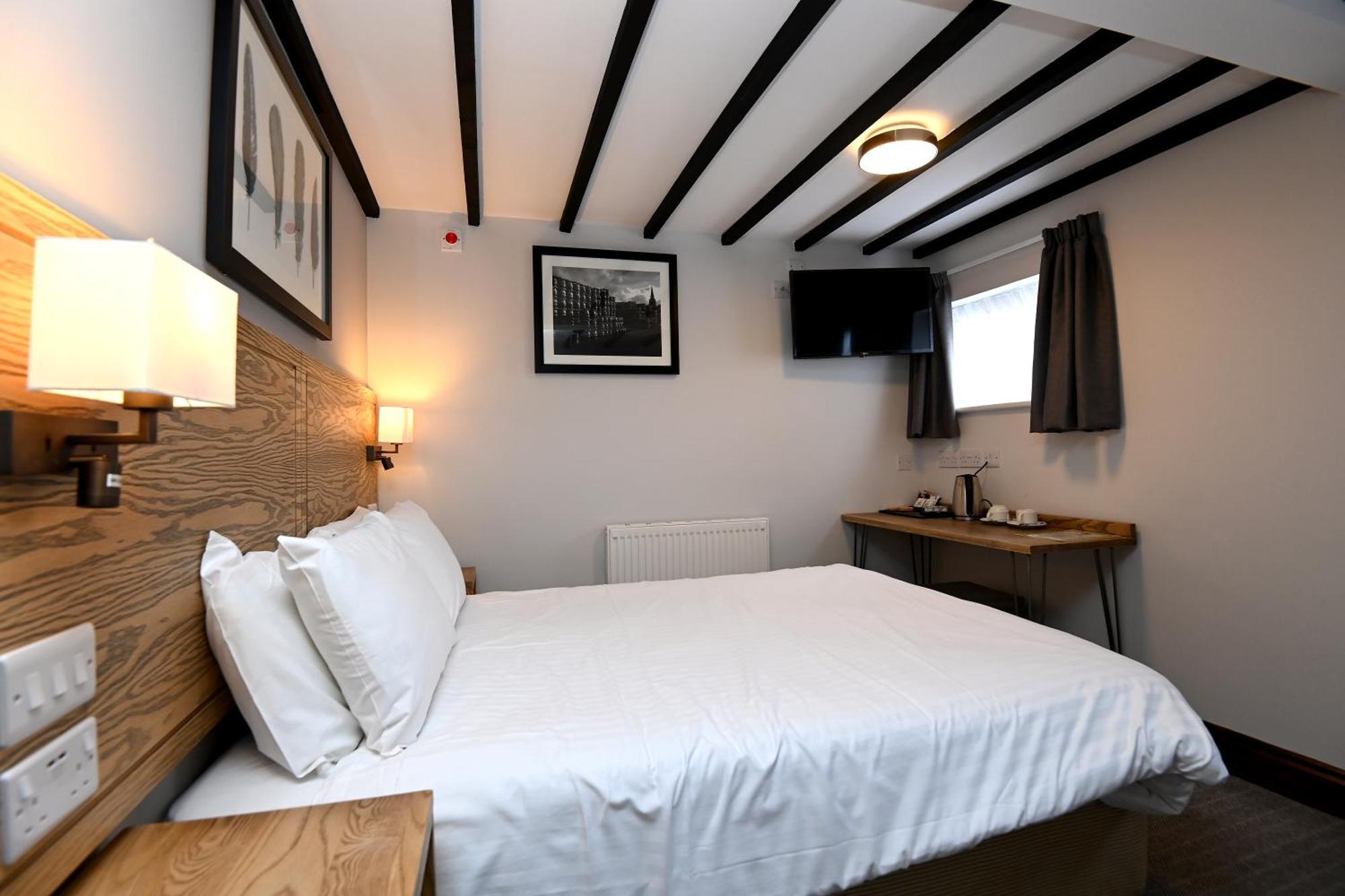 Swan, Thatcham By Marston'S Inns Экстерьер фото