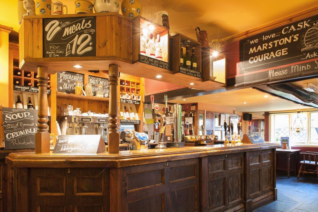 Swan, Thatcham By Marston'S Inns Экстерьер фото